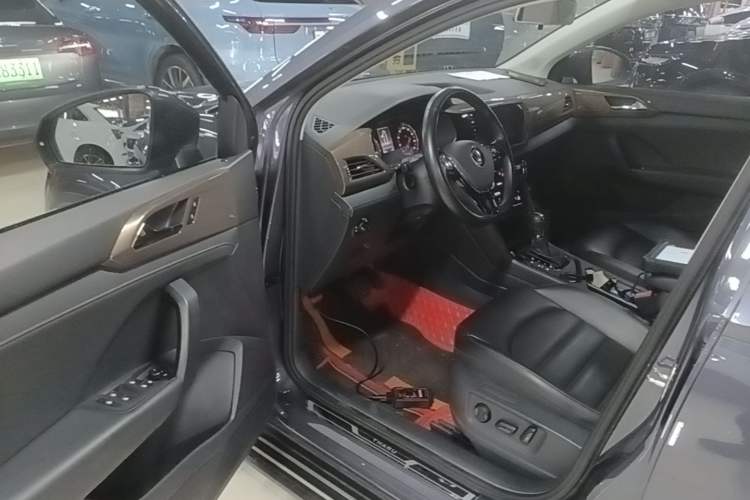Used Volkswagen Tharu 2021 280TSI Two-Wheel-Drive Luxury Plus Edition Driver Seat