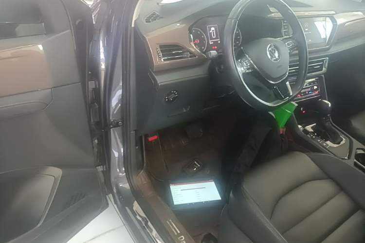 Used Volkswagen Tharu 2021 280TSI Two-Wheel Drive Comfort Edition Driver Seat