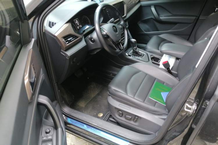 Used Volkswagen Tharu 2021 280TSI Two-Wheel-Drive Luxury Plus Edition Driver Seat