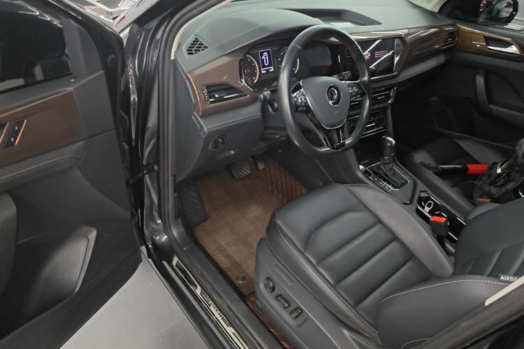 Used Volkswagen Tharu 2021 280TSI Two-Wheel-Drive Luxury Plus Edition Driver Seat