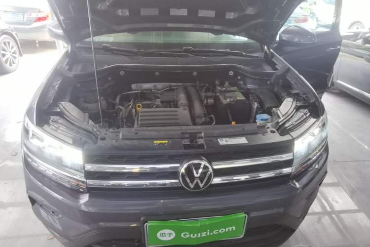 Used Volkswagen Tharu 2021 280TSI Two-Wheel Drive Trend Edition Engine Bay