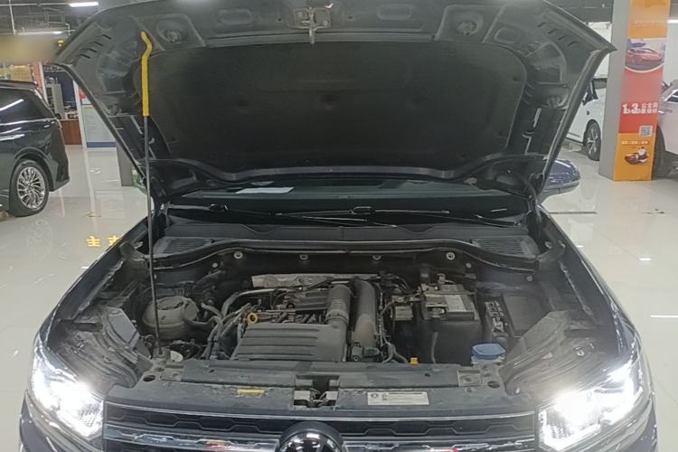 Used Volkswagen Tharu 2021 280TSI Two-Wheel-Drive Luxury Plus Edition Engine Bay