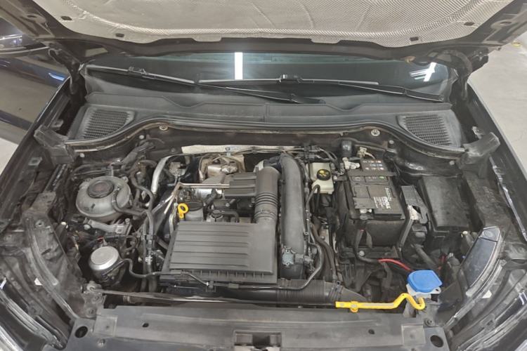 Used Volkswagen Tharu 2021 280TSI Two-Wheel-Drive Luxury Plus Edition Engine Bay