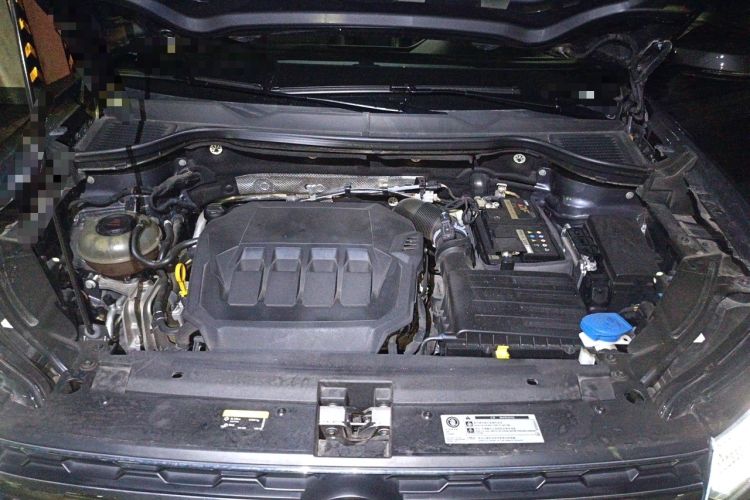 Used Volkswagen Tharu 2021 330TSI All-Wheel Drive Luxury PLUS Version Engine Bay