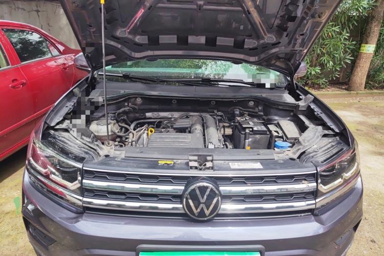 Used Volkswagen Tharu 2021 280TSI Two-Wheel-Drive Luxury Plus Edition Engine Bay