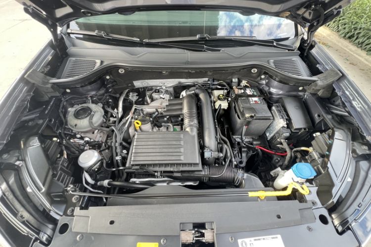 Used Volkswagen Tharu 2021 280TSI Two-Wheel-Drive Luxury Plus Edition Engine Bay