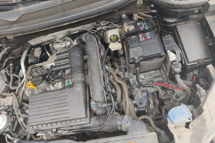 Used Volkswagen Tharu 2021 280TSI Two-Wheel-Drive Luxury Plus Edition Engine Bay Left