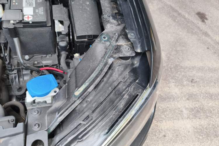 Used Volkswagen Tharu 2021 280TSI Two-Wheel Drive Comfort Edition Engine Bay Left