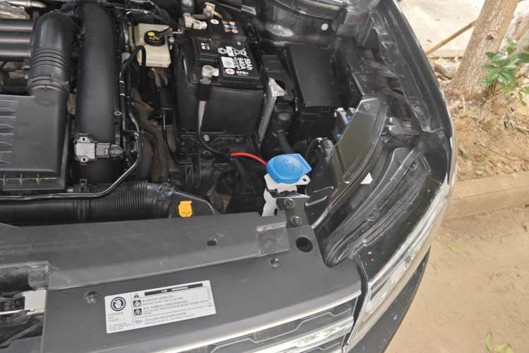 Used Volkswagen Tharu 2021 280TSI Two-Wheel-Drive Luxury Plus Edition Engine Bay Left