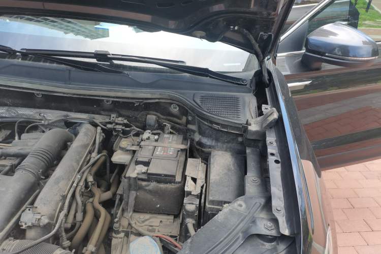 Used Volkswagen Tharu 2021 280TSI Two-Wheel-Drive Luxury Plus Edition Engine Bay Left
