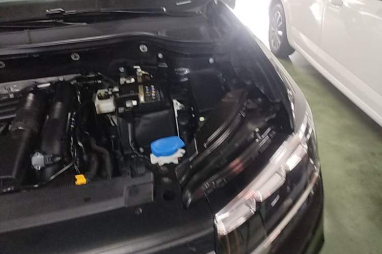 Used Volkswagen Tharu 2021 280TSI Two-Wheel Drive Comfort Edition Engine Bay Left