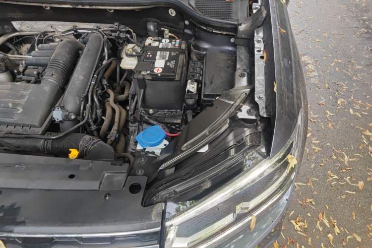Used Volkswagen Tharu 2021 280TSI Two-Wheel-Drive Luxury Plus Edition Engine Bay Left