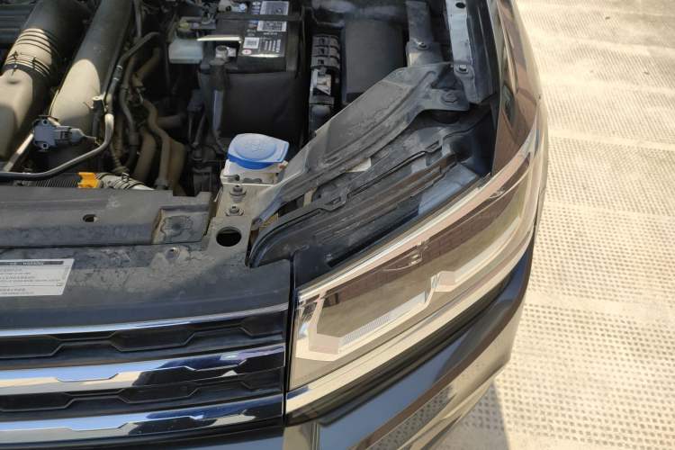 Used Volkswagen Tharu 2021 280TSI Two-Wheel-Drive Luxury Edition Engine Bay Left