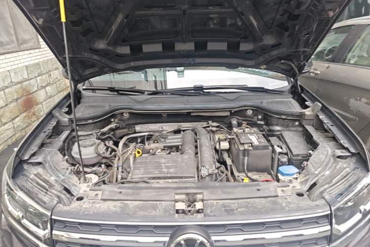 Used Volkswagen Tharu 2021 280TSI Two-Wheel-Drive Luxury Plus Edition Engine Bay