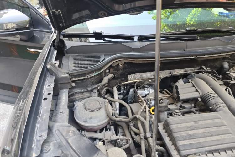 Used Volkswagen Tharu 2021 280TSI Two-Wheel Drive Comfort Edition Engine Bay Right