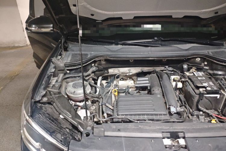 Used Volkswagen Tharu 2021 280TSI Two-Wheel-Drive Luxury Plus Edition Engine Bay Right