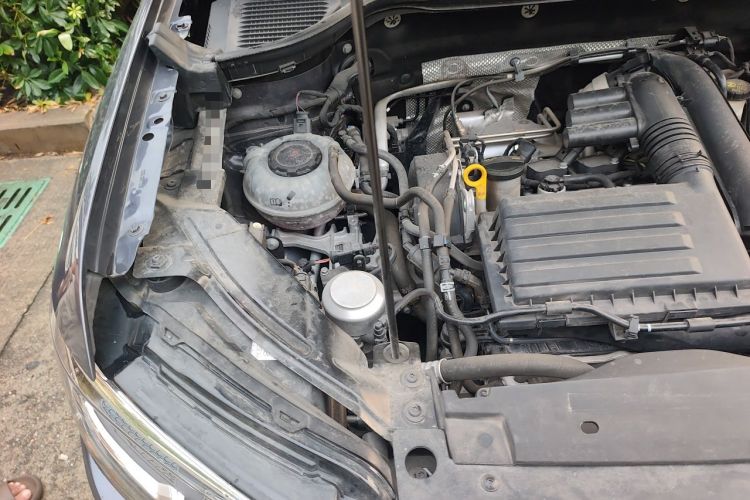 Used Volkswagen Tharu 2021 280TSI Two-Wheel-Drive Luxury Plus Edition Engine Bay Right