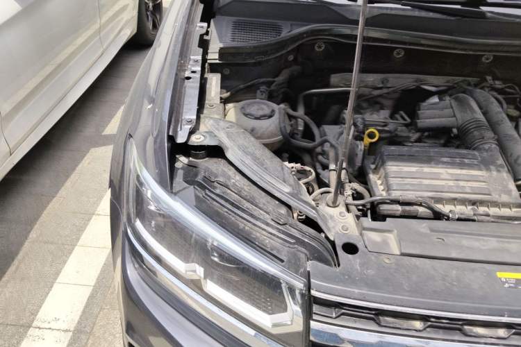 Used Volkswagen Tharu 2021 280TSI Two-Wheel-Drive Luxury Edition Engine Bay Right