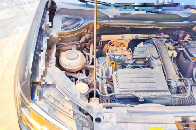 Used Volkswagen Tharu 2021 280TSI Two-Wheel-Drive Luxury Plus Edition Engine Bay Right