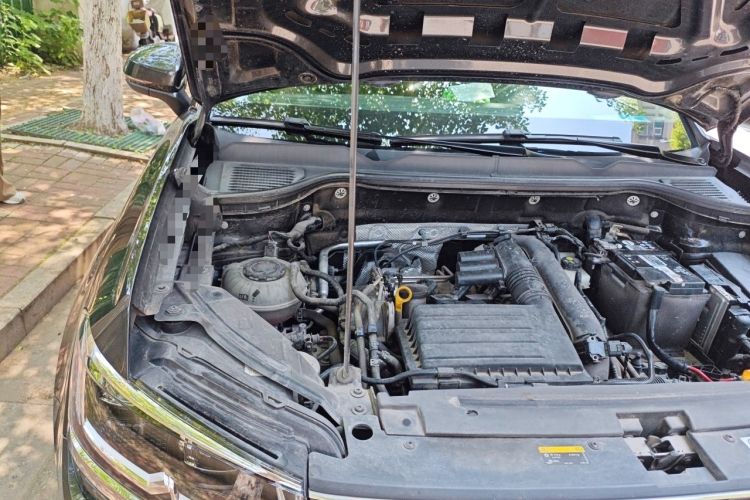 Used Volkswagen Tharu 2021 280TSI Two-Wheel-Drive Luxury Plus Edition Engine Bay Right
