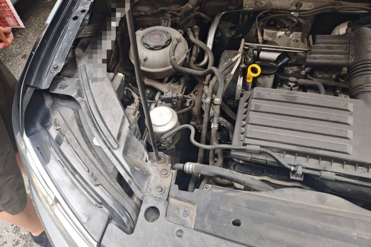Used Volkswagen Tharu 2021 280TSI Two-Wheel-Drive Luxury Plus Edition Engine Bay Right