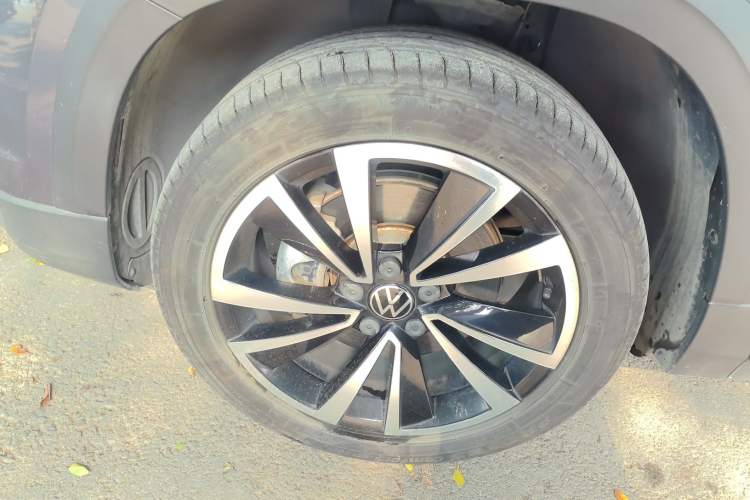 Used Volkswagen Tharu 2021 330TSI All-Wheel Drive Luxury PLUS Version Exterior 2