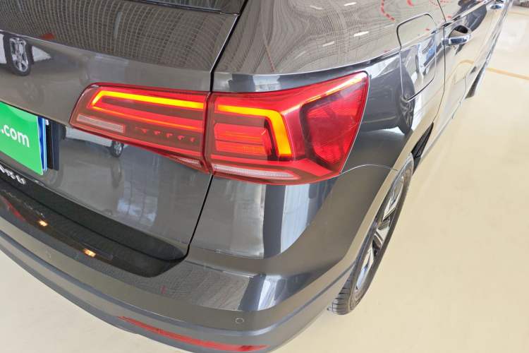 Used Volkswagen Tharu 2021 280TSI Two-Wheel Drive Comfort Edition Exterior 3