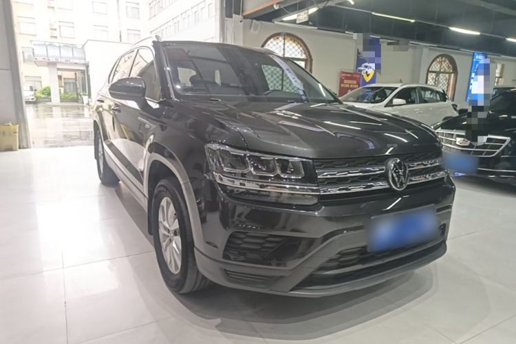 Used Volkswagen Tharu 2021 280TSI Two-Wheel Drive Trend Edition Front Right 45 Deg