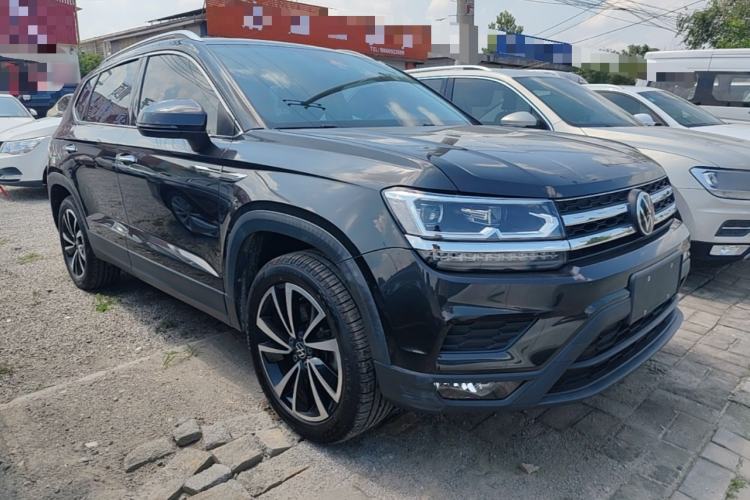 Used Volkswagen Tharu 2021 280TSI Two-Wheel-Drive Luxury Plus Edition Front Right 45 Deg