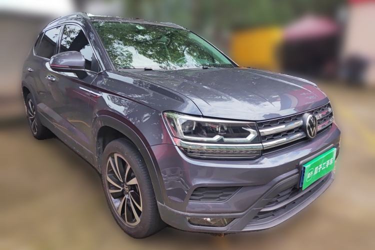 Used Volkswagen Tharu 2021 280TSI Two-Wheel-Drive Luxury Plus Edition Front Right 45 Deg