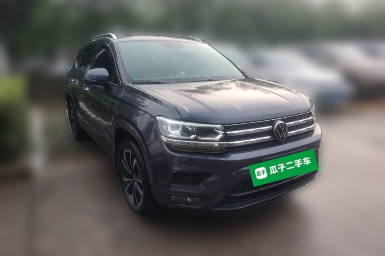 Used Volkswagen Tharu 2021 280TSI Two-Wheel-Drive Luxury Plus Edition Front Right 45 Deg