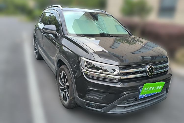 Used Volkswagen Tharu 2021 280TSI Two-Wheel-Drive Luxury Edition Front Right 45 Deg