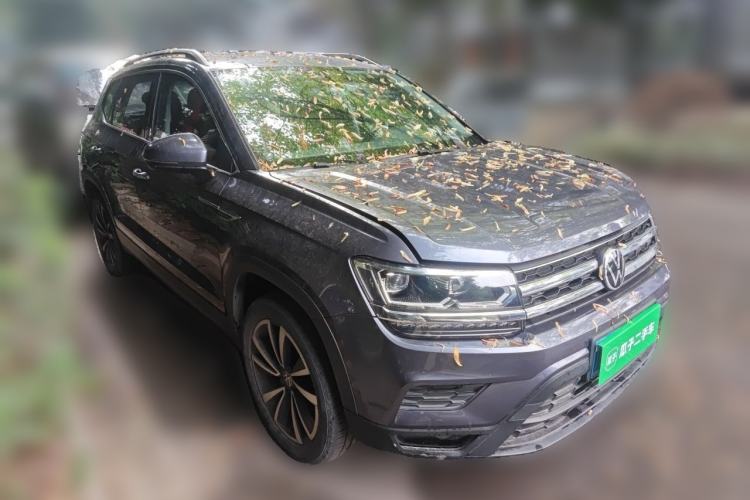 Used Volkswagen Tharu 2021 280TSI Two-Wheel-Drive Luxury Plus Edition Front Right 45 Deg