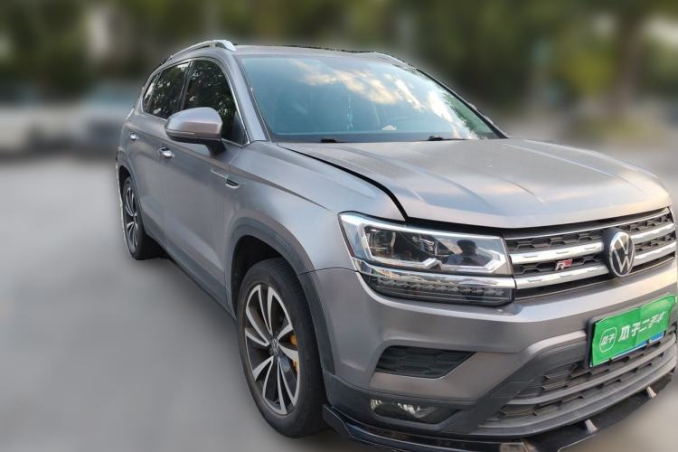 Used Volkswagen Tharu 2021 280TSI Two-Wheel-Drive Luxury Plus Edition Front Right 45 Deg