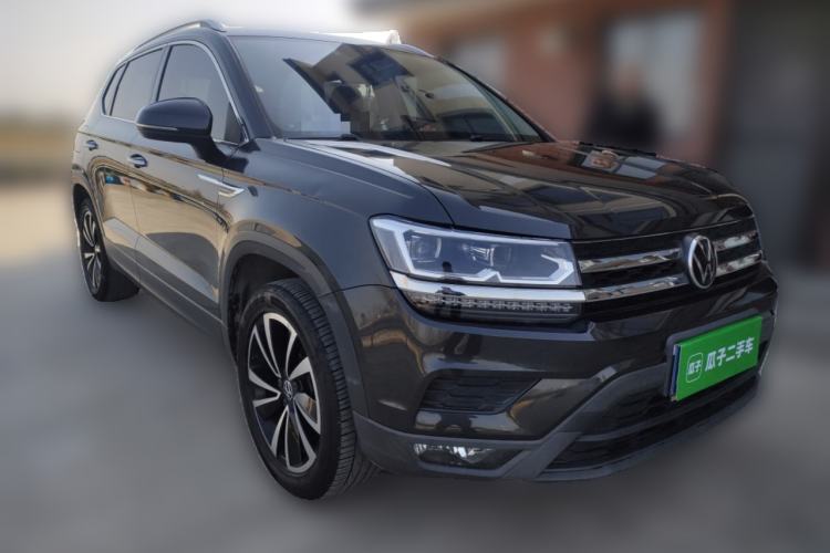 Used Volkswagen Tharu 2021 280TSI Two-Wheel-Drive Luxury Edition Front Right 45 Deg