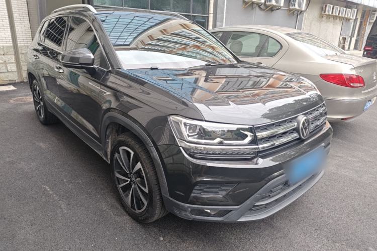 Used Volkswagen Tharu 2021 280TSI Two-Wheel-Drive Luxury Plus Edition Front Right 45 Deg