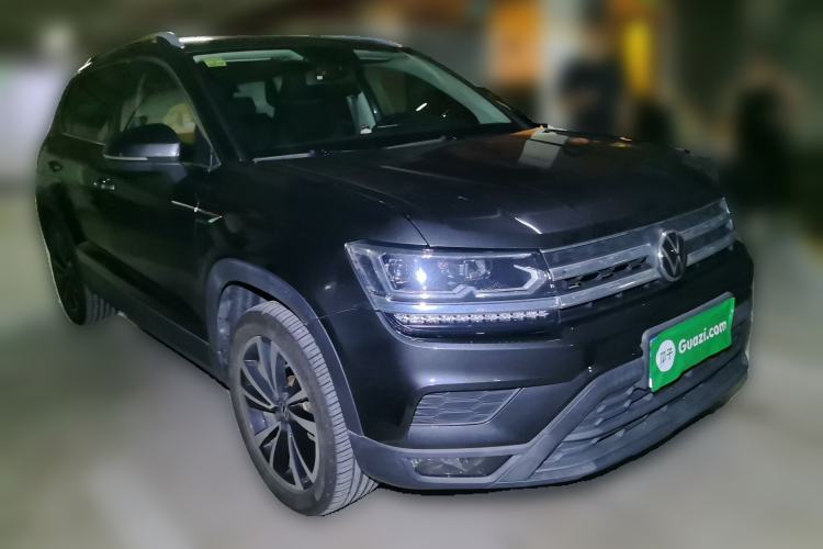 Used Volkswagen Tharu 2021 280TSI Two-Wheel-Drive Luxury Plus Edition Front Right 45 Deg