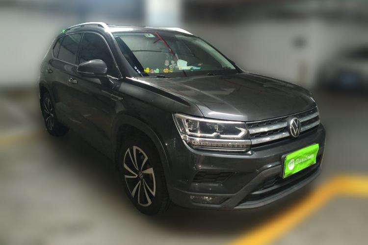 Used Volkswagen Tharu 2021 280TSI Two-Wheel-Drive Luxury Plus Edition Front Right 45 Deg