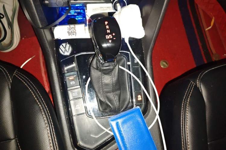 Used Volkswagen Tharu 2021 280TSI Two-Wheel-Drive Luxury Plus Edition Gear Lever