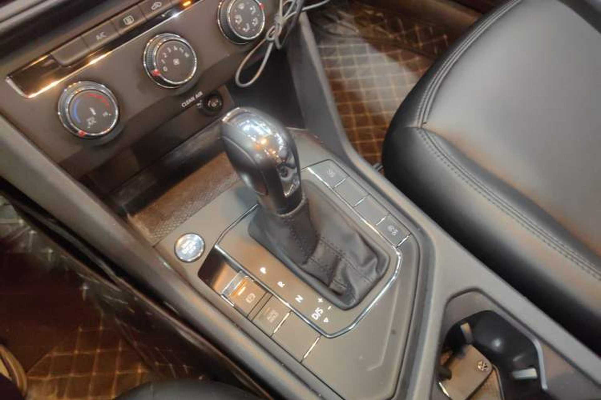 Used Volkswagen Tharu 2021 280TSI Two-Wheel Drive Trend Edition Gear Lever