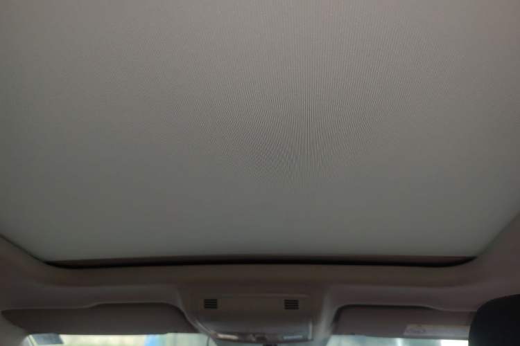 Used Volkswagen Tharu 2021 280TSI Two-Wheel-Drive Luxury Plus Edition Headliner