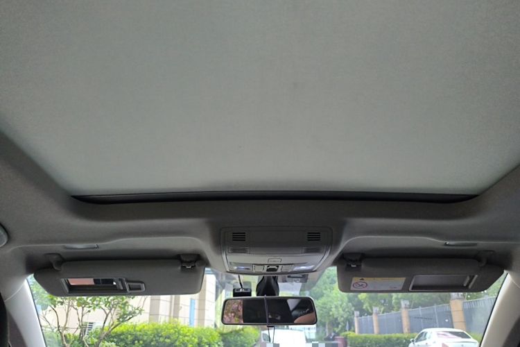 Used Volkswagen Tharu 2021 280TSI Two-Wheel-Drive Luxury Edition Headliner