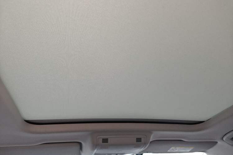 Used Volkswagen Tharu 2021 280TSI Two-Wheel-Drive Luxury Plus Edition Headliner