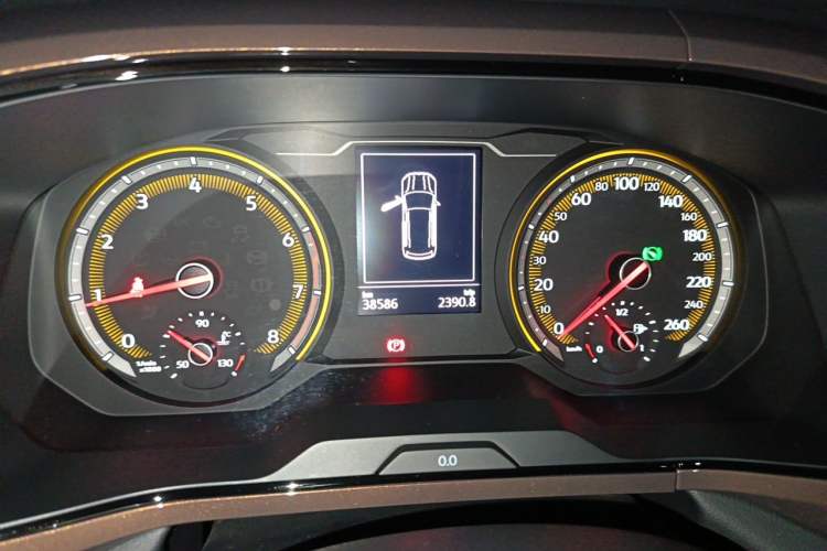 Used Volkswagen Tharu 2021 330TSI All-Wheel Drive Luxury PLUS Version Instrument Cluster