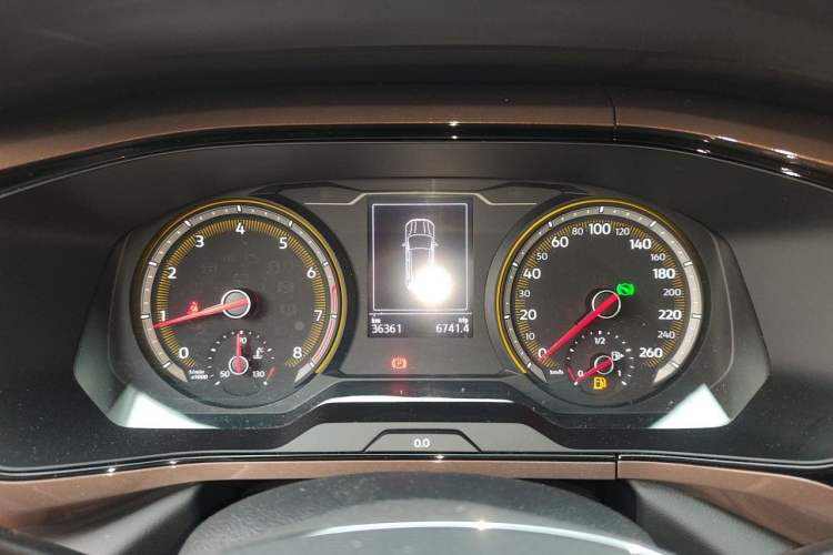 Used Volkswagen Tharu 2021 280TSI Two-Wheel-Drive Luxury Plus Edition Instrument Cluster