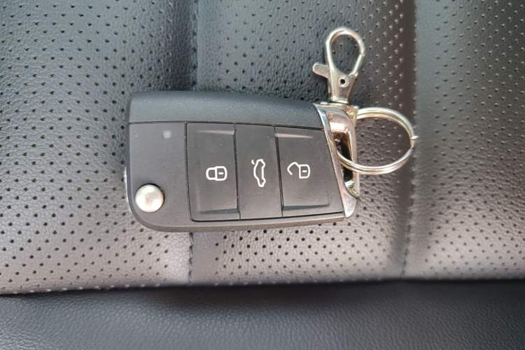 Used Volkswagen Tharu 2021 280TSI Two-Wheel-Drive Luxury Plus Edition Interior 1
