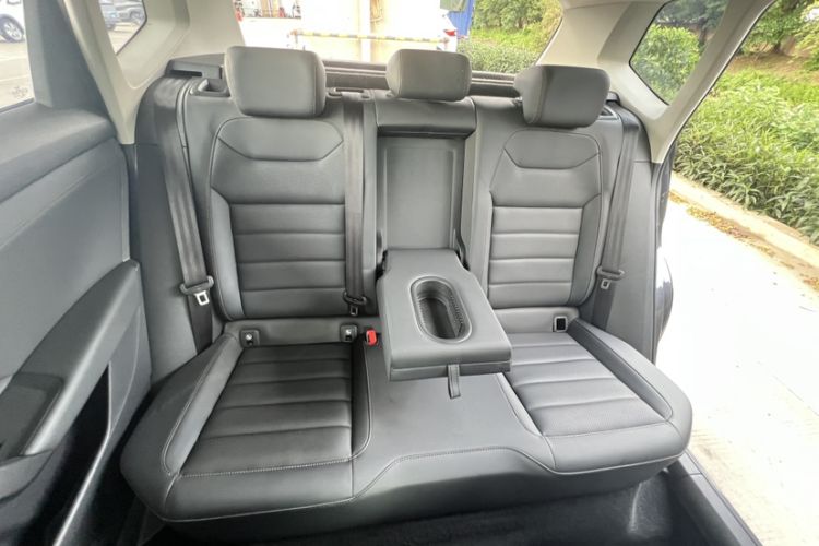 Used Volkswagen Tharu 2021 280TSI Two-Wheel-Drive Luxury Plus Edition Interior 2