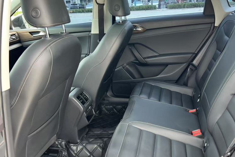 Used Volkswagen Tharu 2021 280TSI Two-Wheel Drive Comfort Edition Interior 3