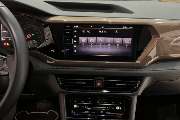 Used Volkswagen Tharu 2021 280TSI Two-Wheel-Drive Luxury Plus Edition Interior 3