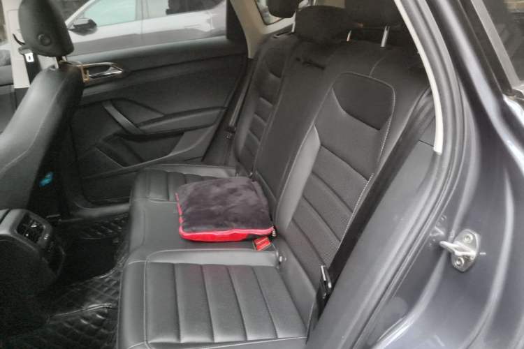 Used Volkswagen Tharu 2021 280TSI Two-Wheel-Drive Luxury Plus Edition Interior 4